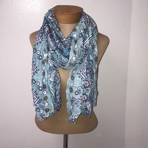 Vera Bradley Daisy Dot Paisley Scarf
